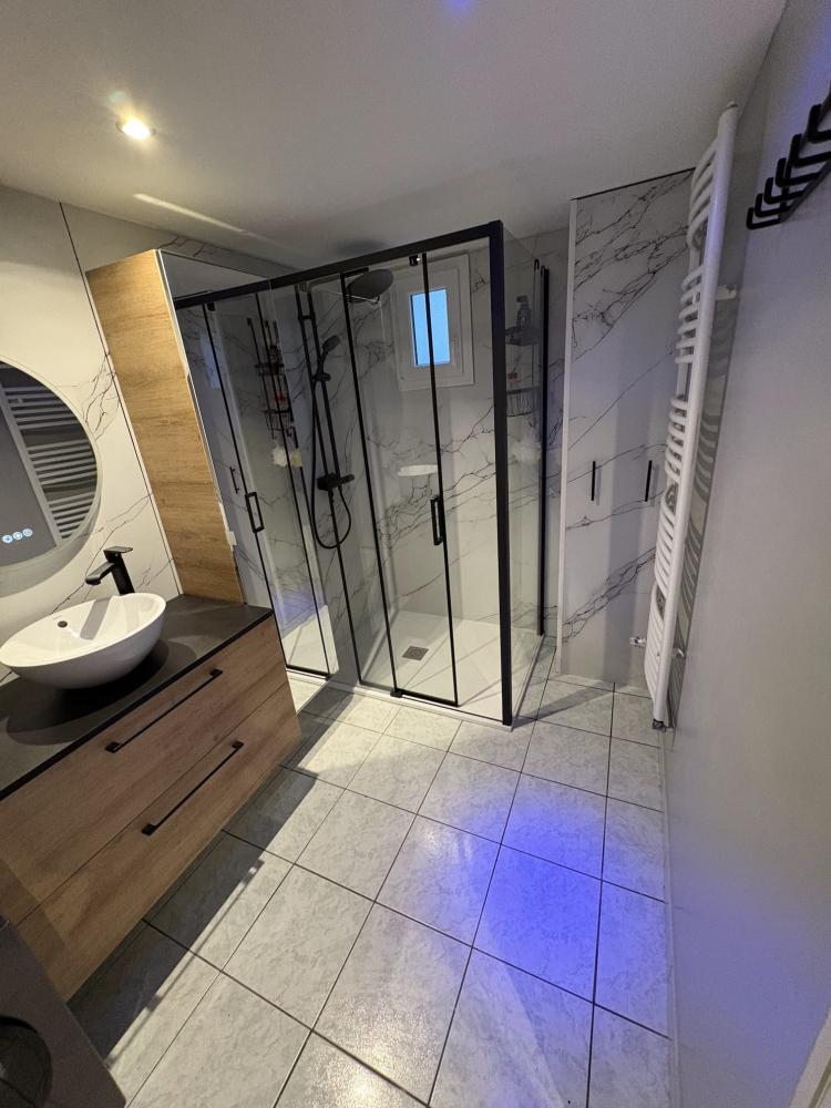 Création de salle de bain à Moncheaux